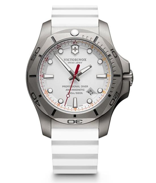 Victorinox INOX Professional Diver Titanium 241811 watch